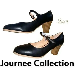 Journey Collection Siri Black Leather Mary Janes. Brand New Never Worn